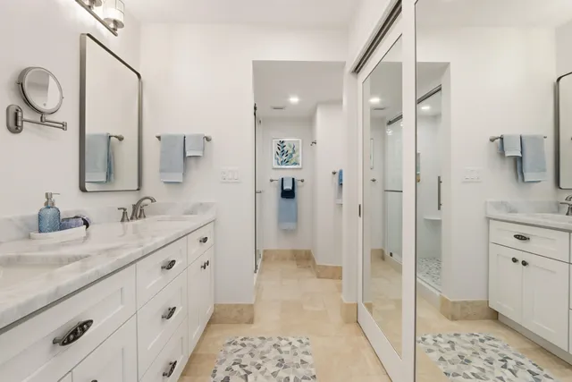 $975,500 | 900 Ocean Drive, Unit 207, Juno Beach, FL 33408