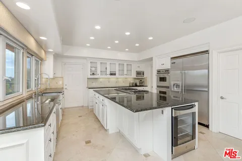$8,500,000 | 1922 Bel Air Road, Los Angeles, CA 90077