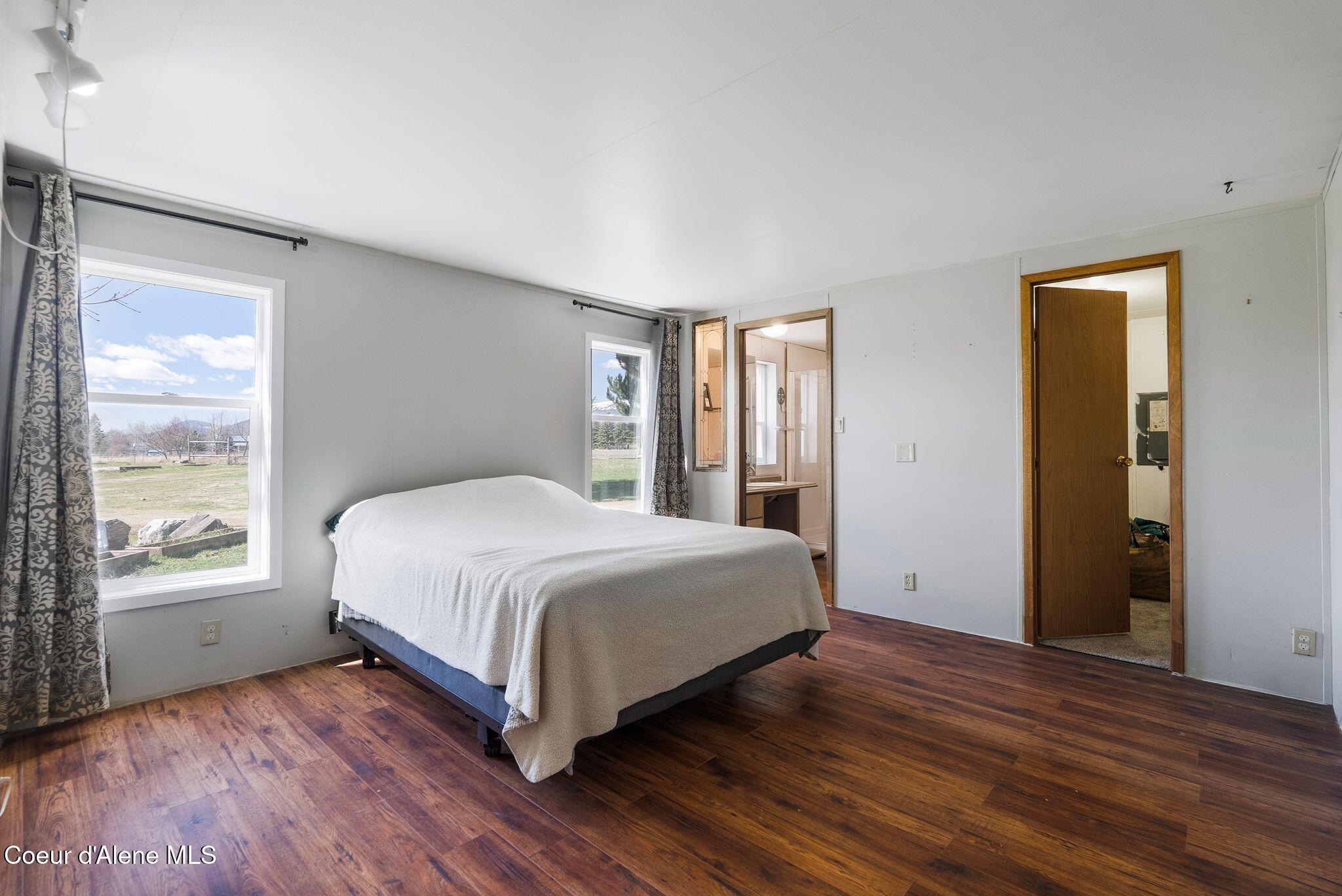 300 Sunny Shadows Lane Sandpoint, ID 83864 - Photo 21 of 84 Master