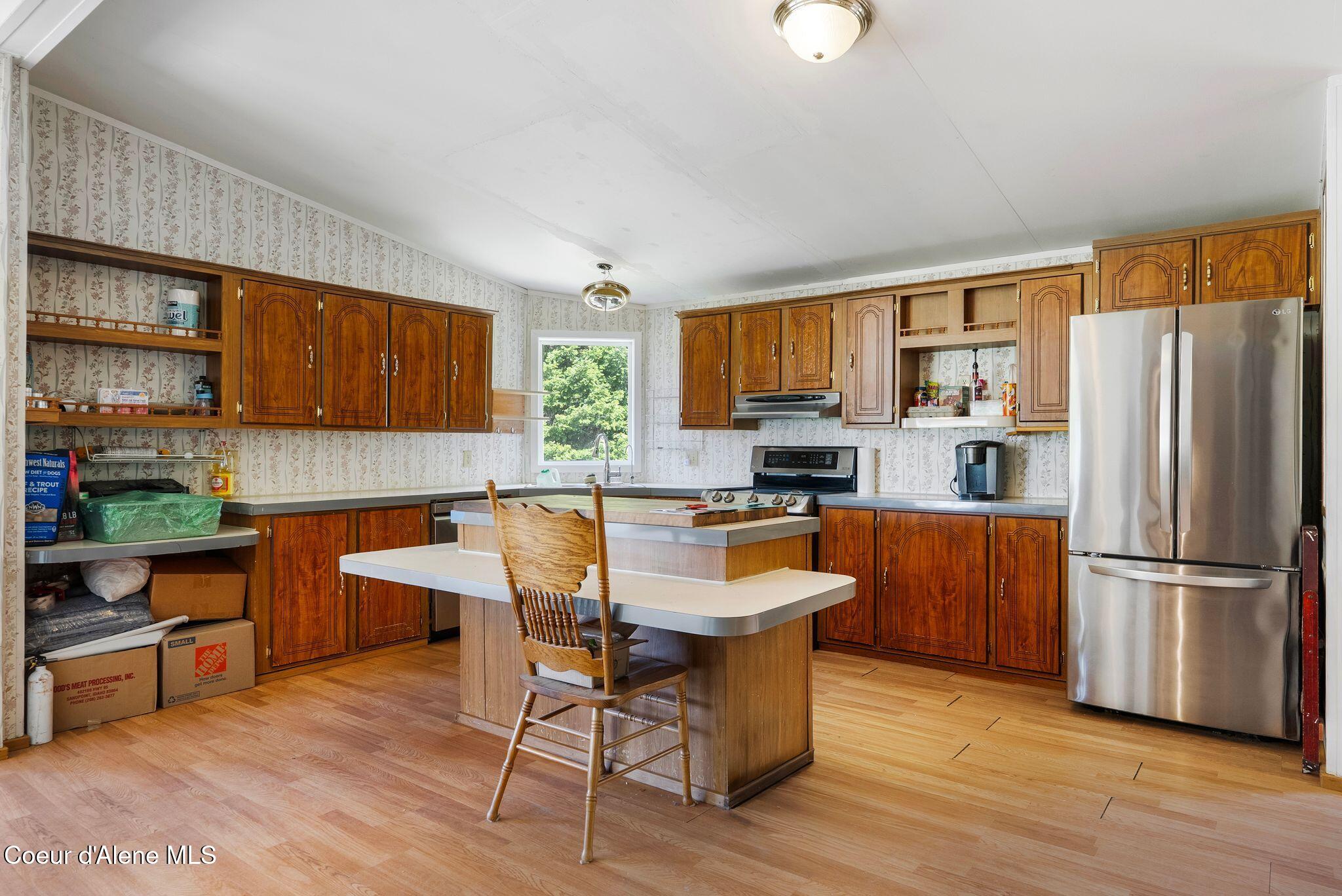 300 Sunny Shadows Lane Sandpoint, ID 83864 - Photo 10 of 84 Kitchen