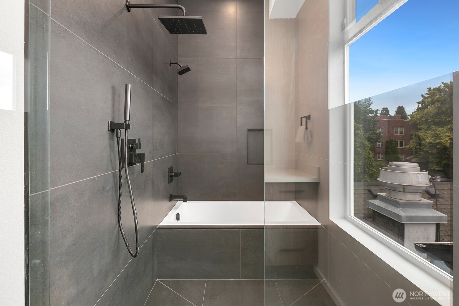 5253 B California Avenue Southwest Seattle, WA 98136 - Photo 25 of 31