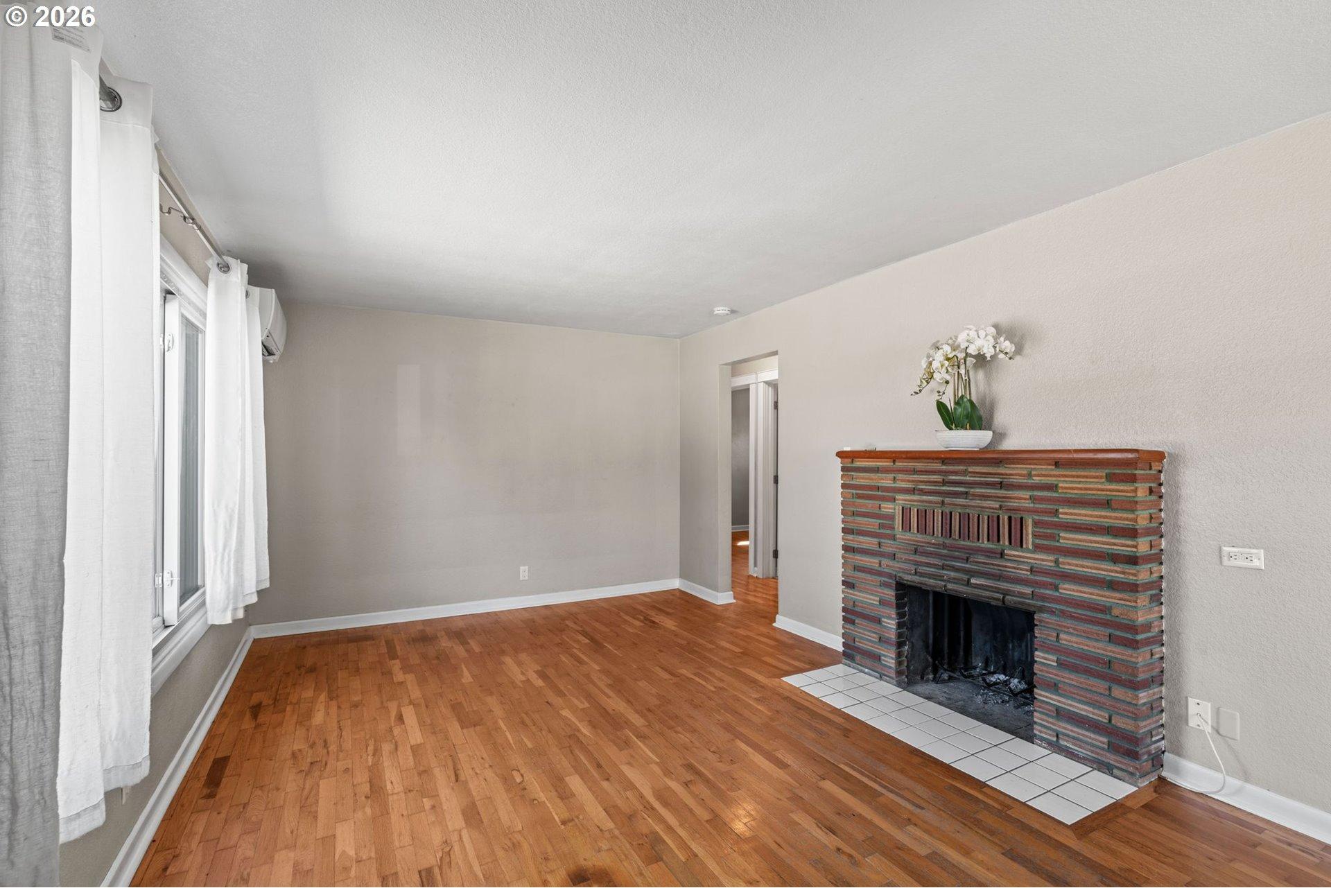 2250 Devos Street Eugene, OR 97402 - Photo 10 of 32 Gallery Image 10