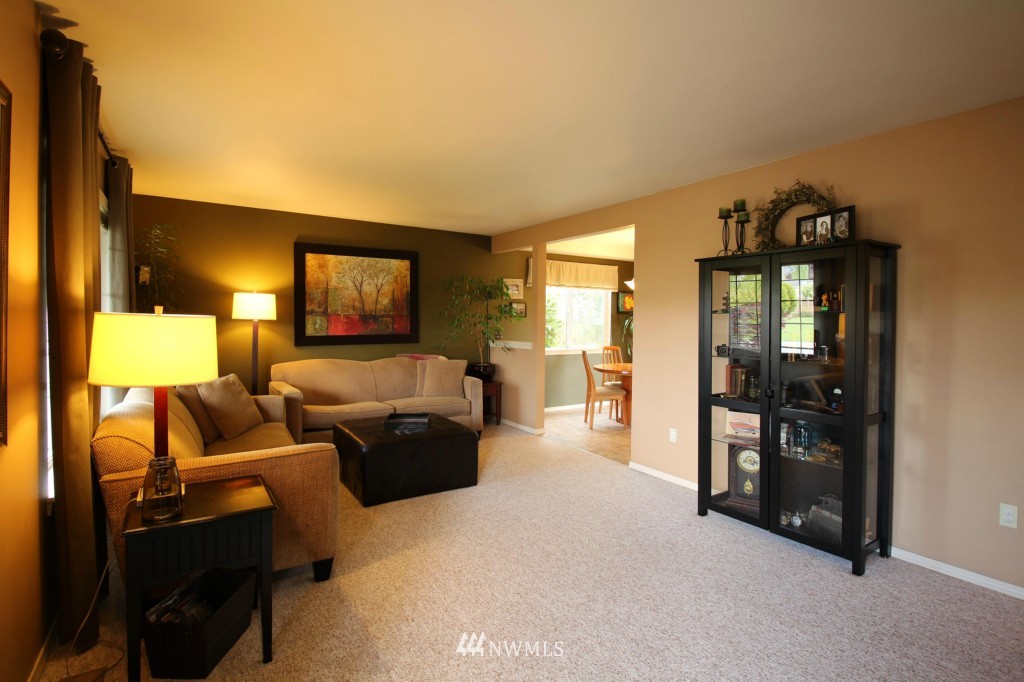 2020 Riley Road Mount Vernon, WA 98274 - Photo 3 of 23 Gallery Image 3