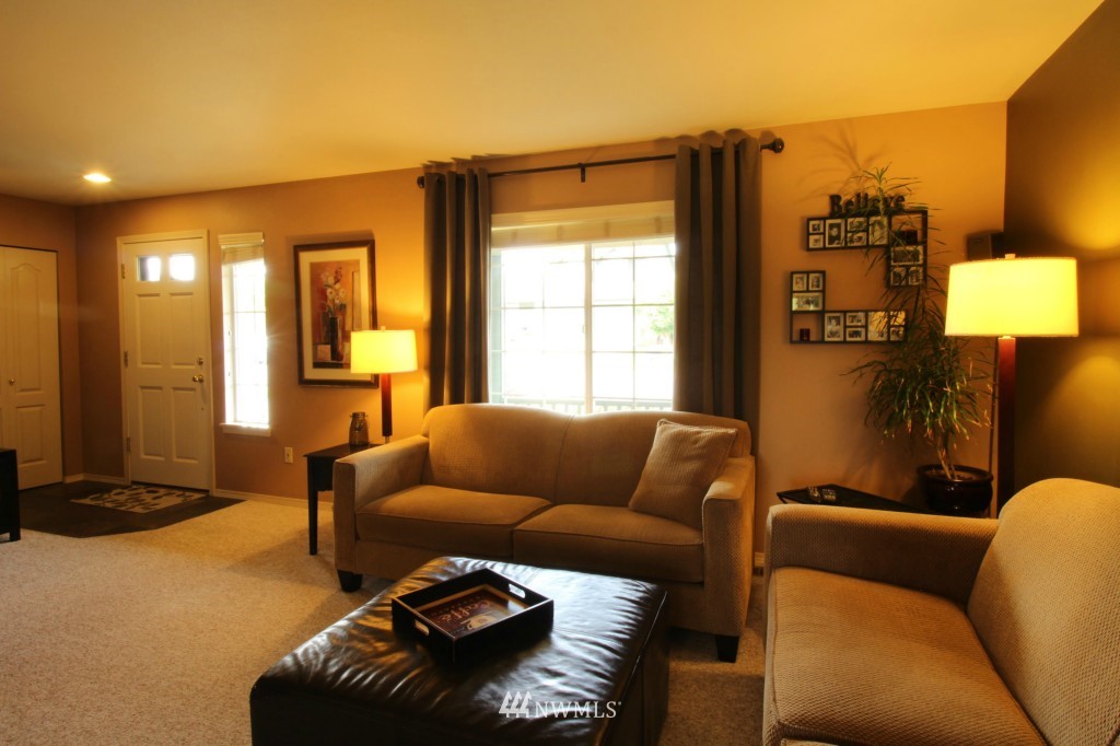 2020 Riley Road Mount Vernon, WA 98274 - Photo 4 of 23 Gallery Image 4
