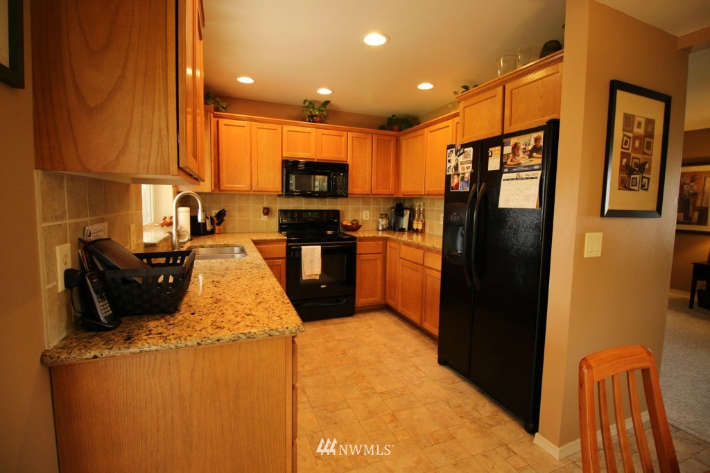 2020 Riley Road Mount Vernon, WA 98274 - Photo 6 of 23 Gallery Image 6