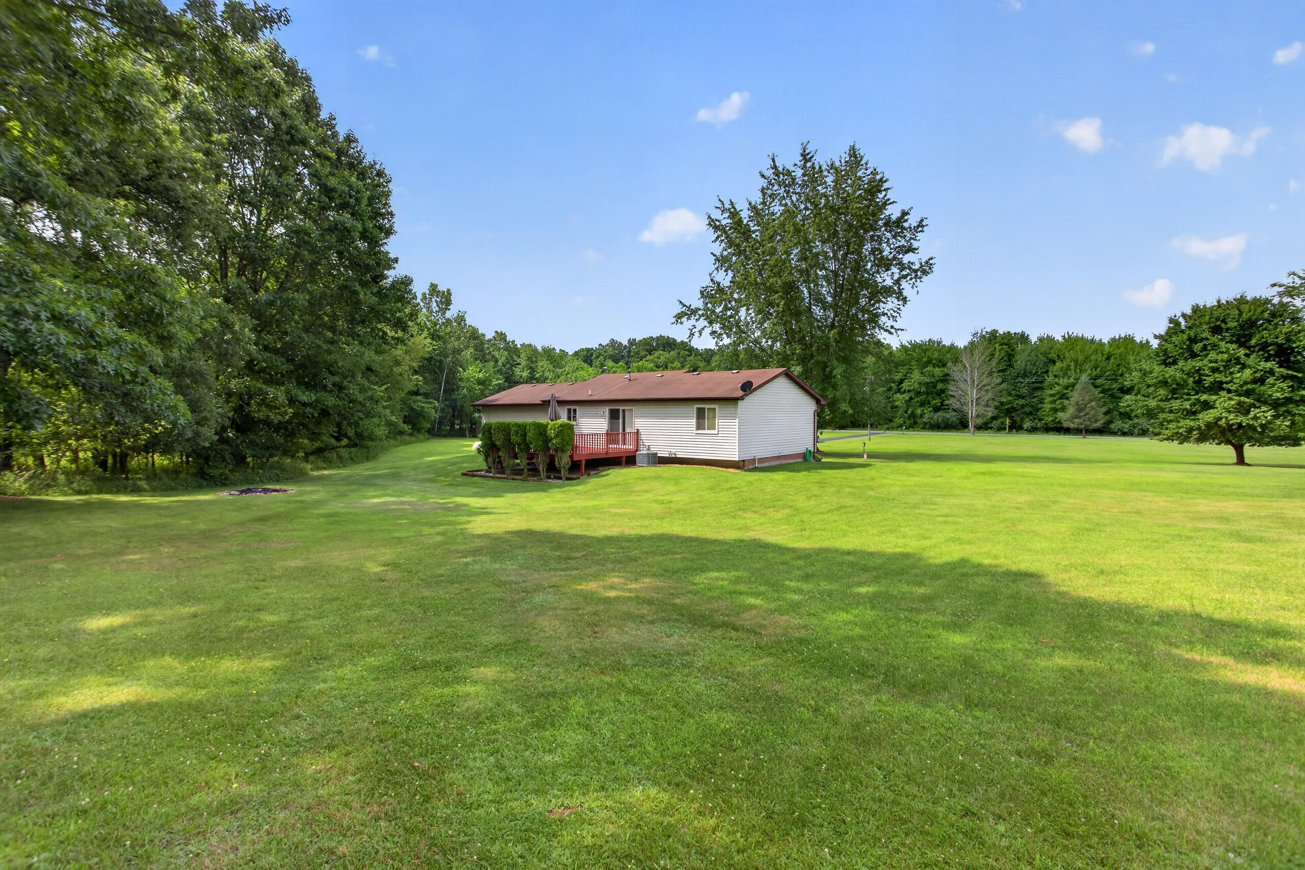 3651 Dexter Trail Stockbridge, MI 49285 - Photo 6 of 54 Yard