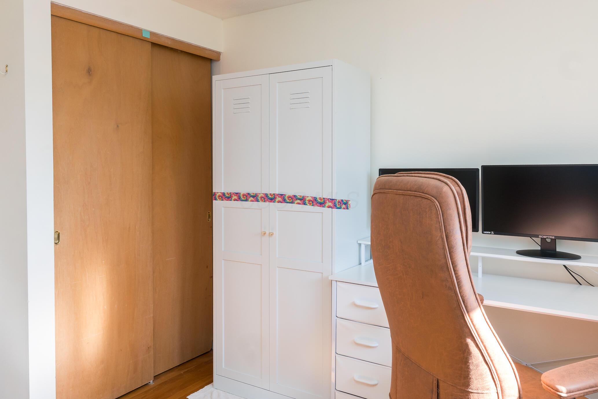 5533 Redwood Road Columbus, OH 43229 - Photo 25 of 51 Bedroom