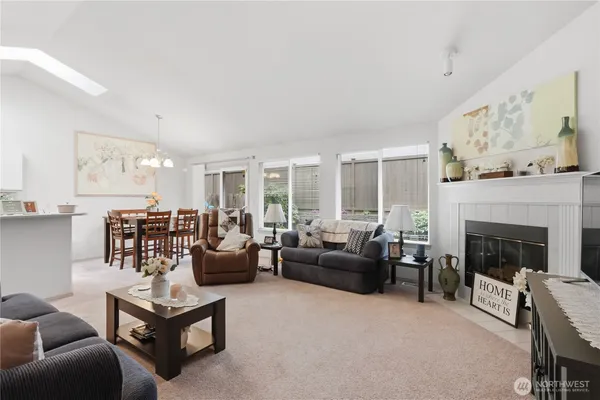 $799,950 | 12616-12618 119th St Court East, Puyallup, WA 98374