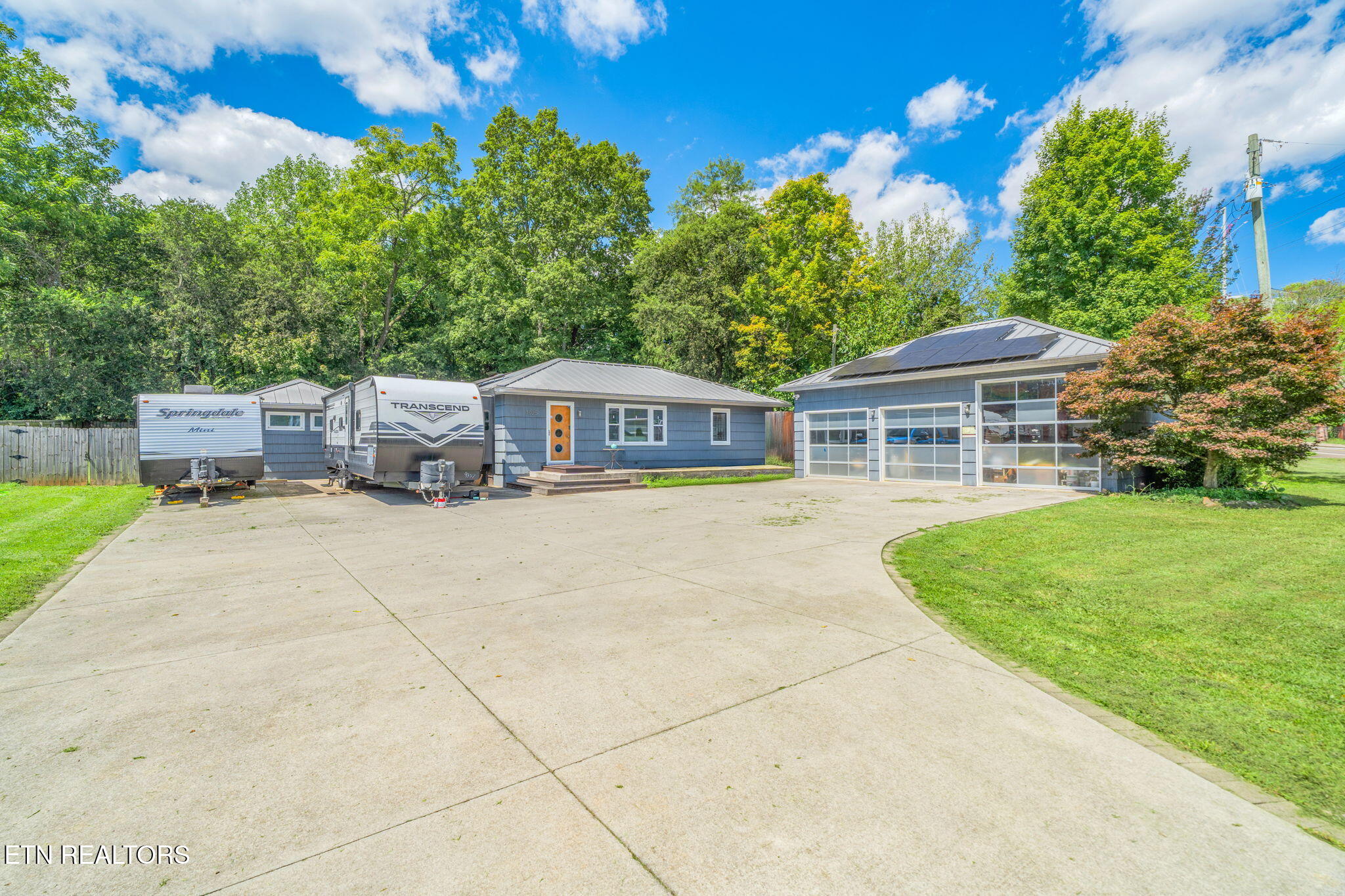 Front & Driveway