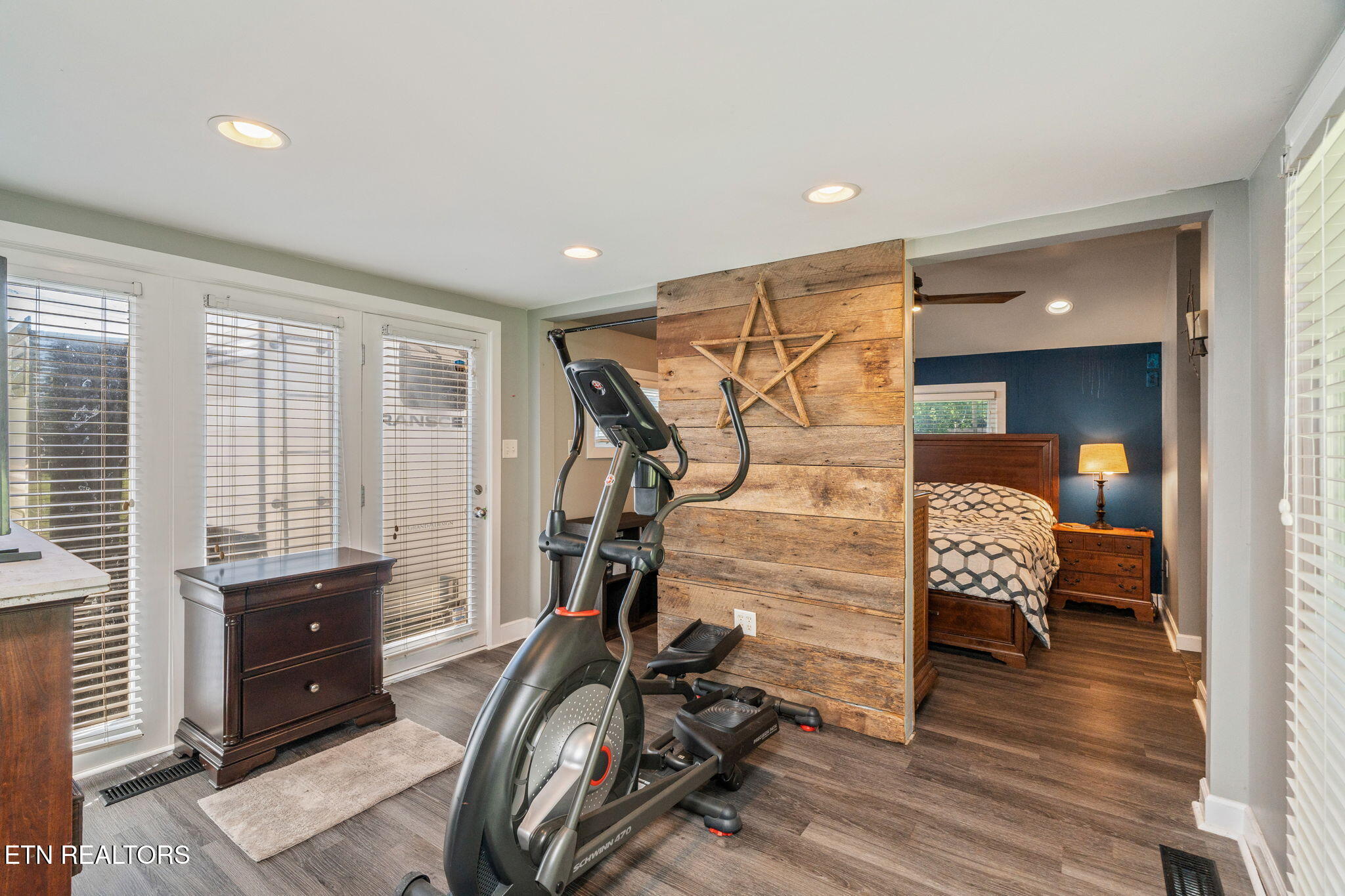 1025 Morrell Road Knoxville, TN 37919 - Photo 20 of 45 Primary Bedroom