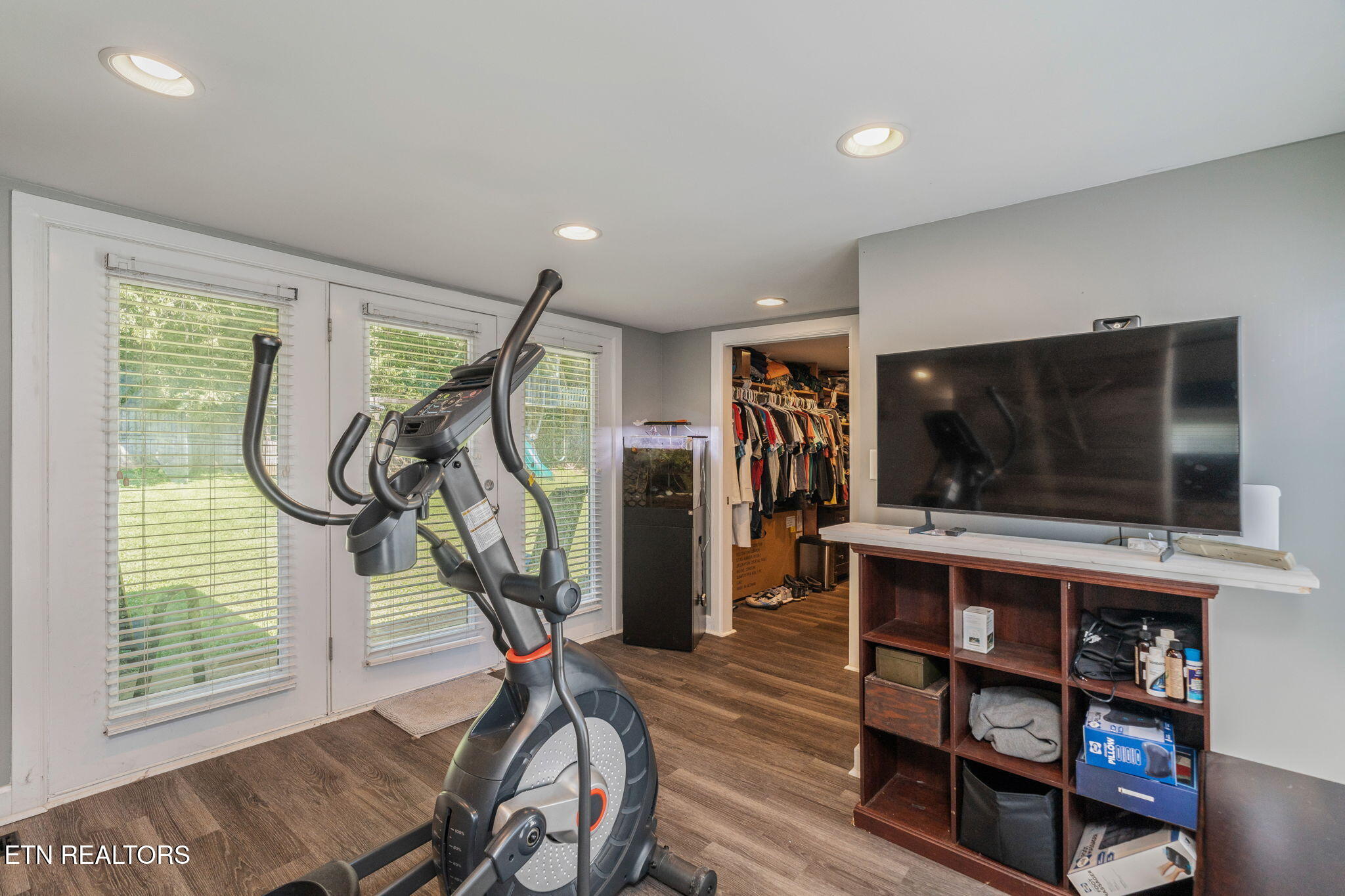1025 Morrell Road Knoxville, TN 37919 - Photo 22 of 45 Primary Bedroom