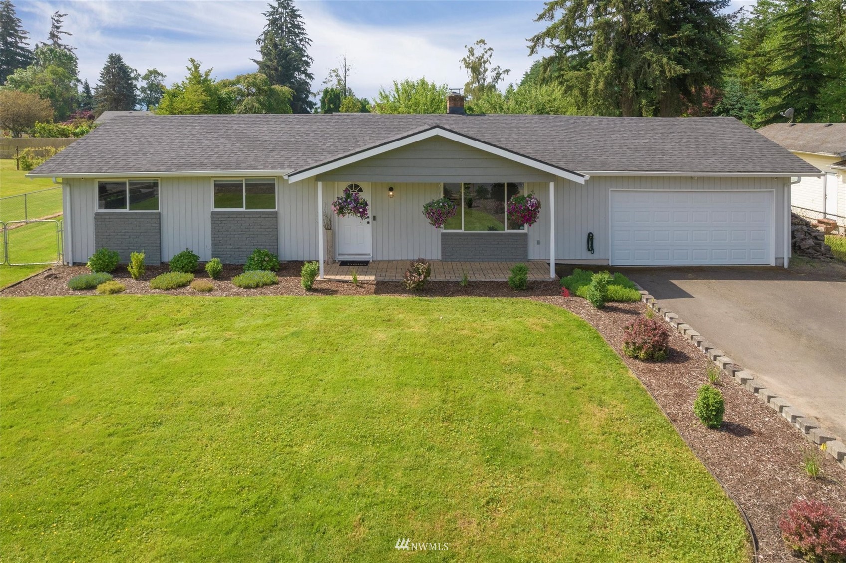 439 Waters Road Castle Rock, WA 98611 - Photo 1 of 28 Gallery Image 1