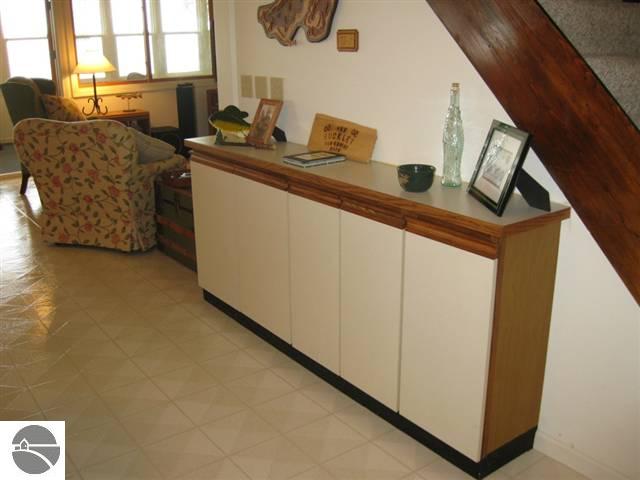 6172 Karlin Road Interlochen, MI 49643 - Photo 13 of 25 1718403-12.JPG