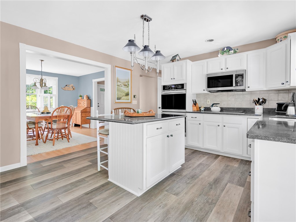 5605 Flat River Road Coventry, RI 02827 - Photo 16 of 43 Kitchen