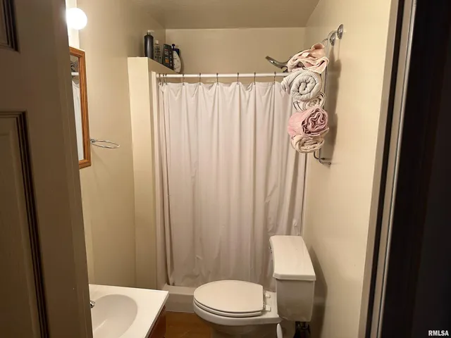 $739,000 | 415 Pinoak Lane, Cypress, IL 62923