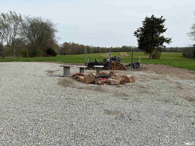 $739,000 | 415 Pinoak Lane, Cypress, IL 62923