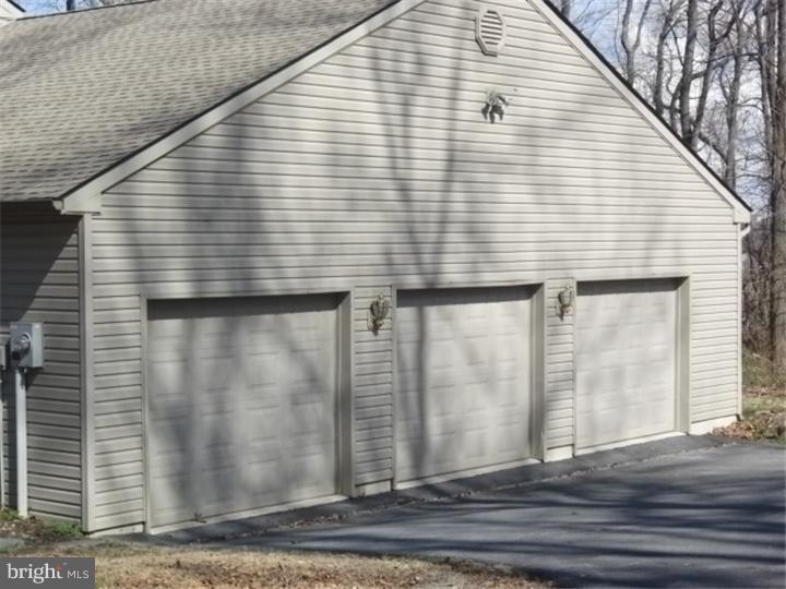 5695 German Road Emmaus, PA 18049 - Photo 4 of 12 Gallery Image 4