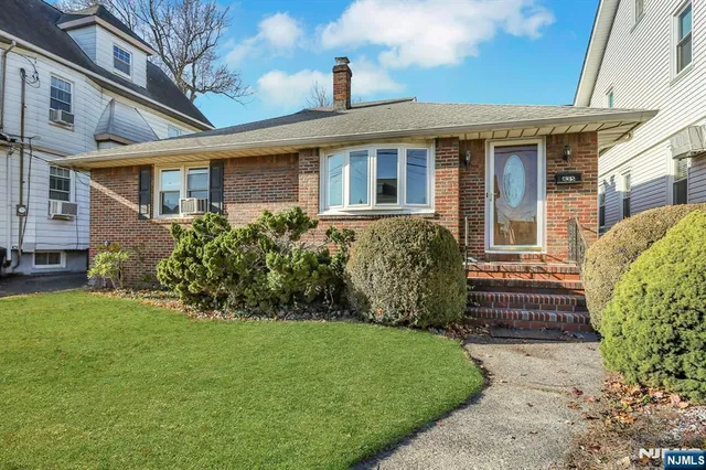 $489,000 | 835 Chestnut Street, Kearny, NJ 07032