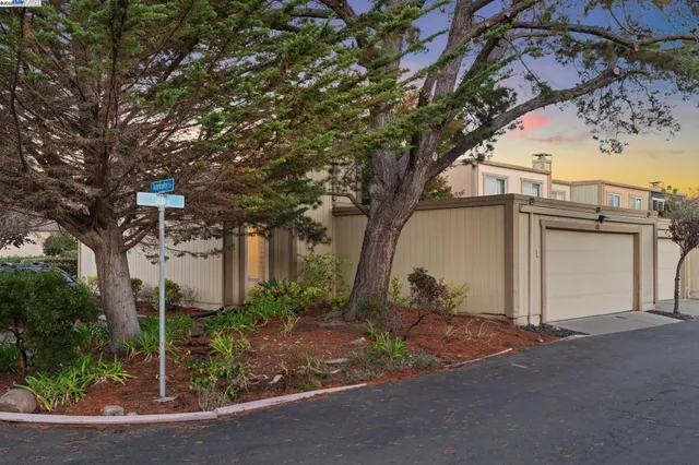 $815,000 | 3201 Fiji Lane, Alameda, CA 94502