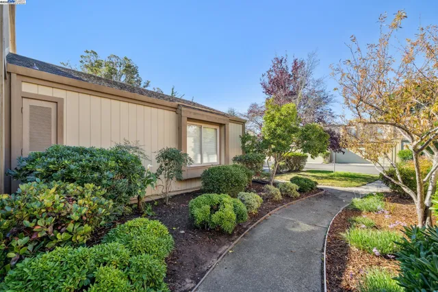 $815,000 | 3201 Fiji Lane, Alameda, CA 94502
