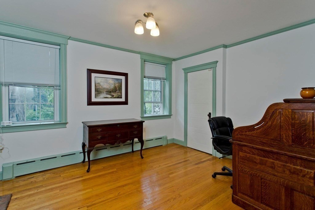 4 Lawrence Plain Road Hadley, MA 01035 - Photo 12 of 33 Gallery Image 12