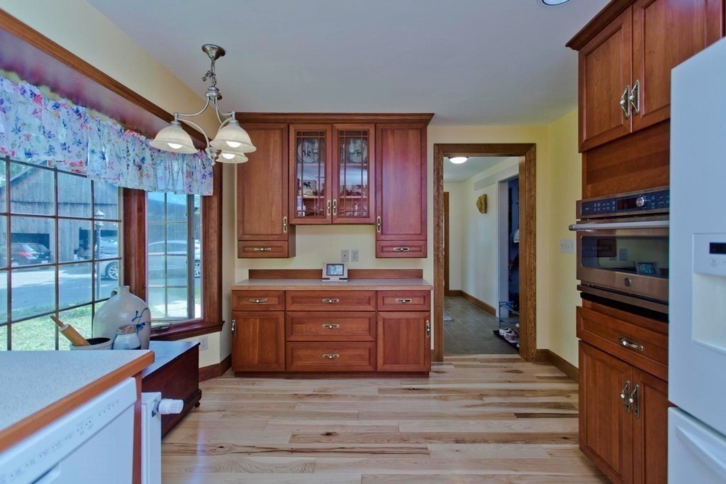 4 Lawrence Plain Road Hadley, MA 01035 - Photo 23 of 33 Gallery Image 23