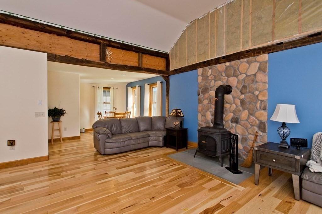 4 Lawrence Plain Road Hadley, MA 01035 - Photo 5 of 33 Gallery Image 5