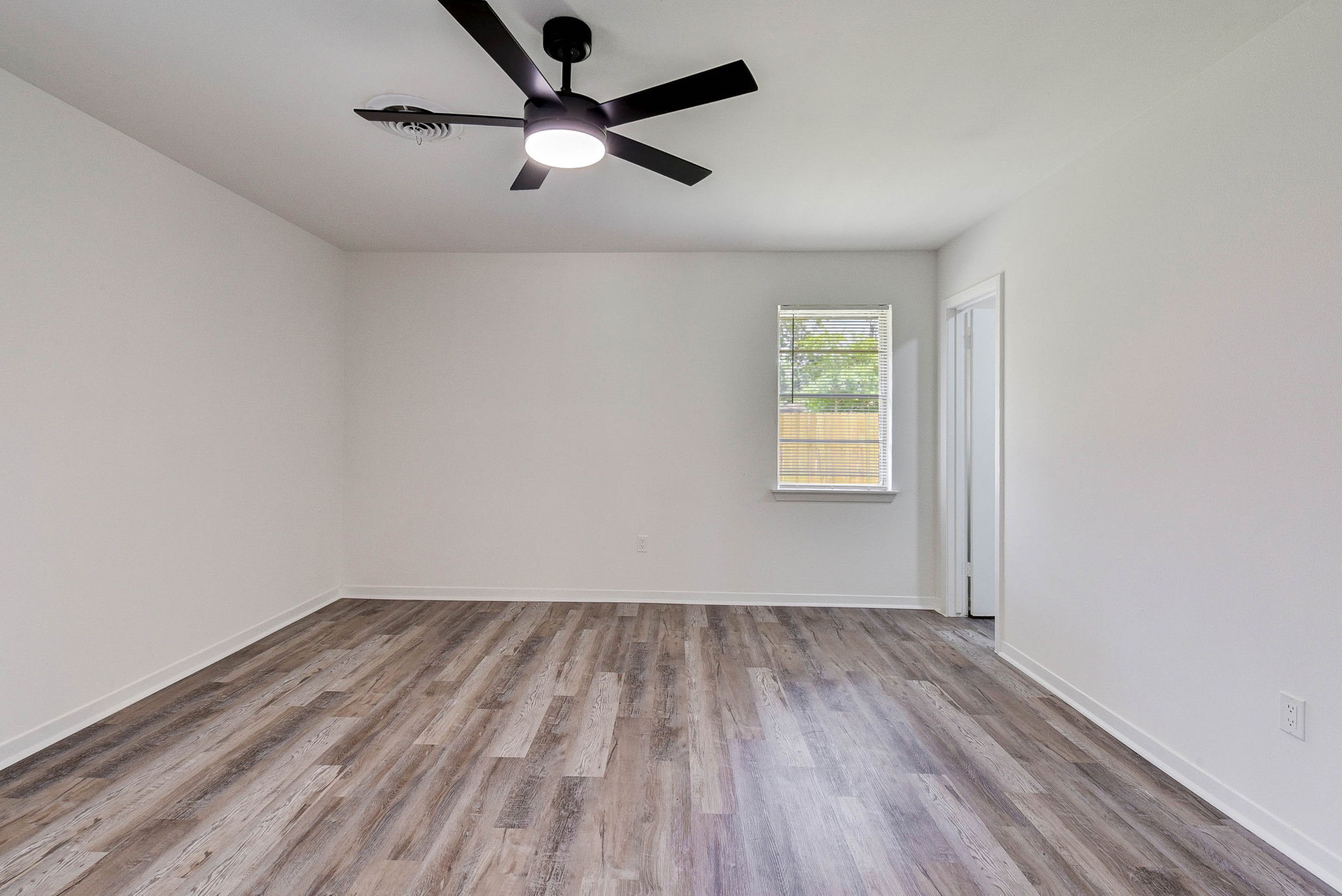 1703 North Roberson Street Conroe, TX 77301 - Photo 30 of 50