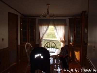 6511 County Line Road Georgetown, IN 47122 - Photo 4 of 5