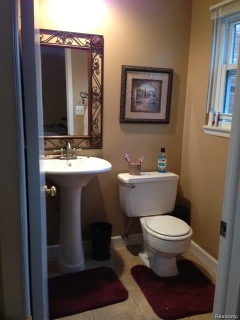 11215 Buno Road Brighton, MI 48114 - Photo 16 of 37 Master Bath