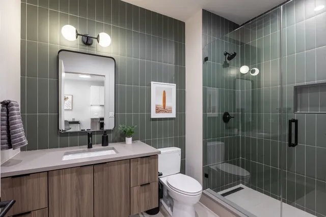 $2,985 | 1706 Sherman Avenue, Unit 203, Evanston, IL 60201