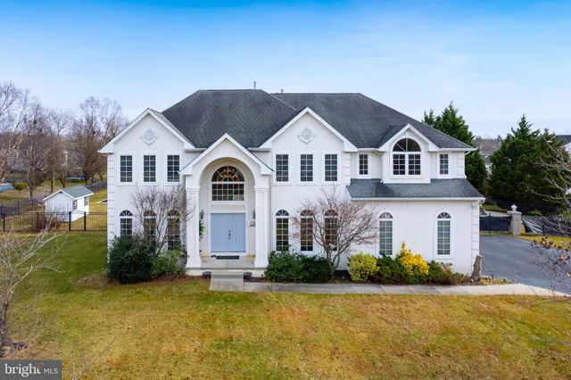 $950,000 | 10 Morning Glory Circle, Mullica Hill, NJ 08062
