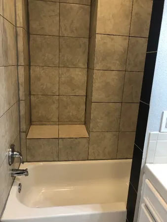 $950 | 543 West 27th Street, Unit E, Houston, TX 77008