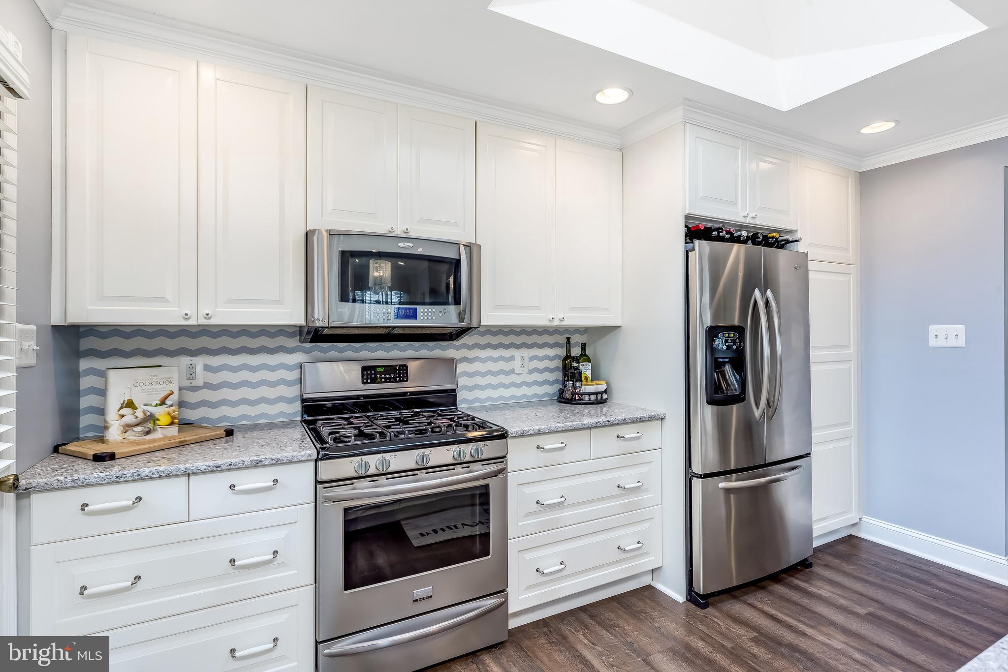 3304 Upton Road Baltimore, MD 21234 - Photo 5 of 34 Stainless steel appliances