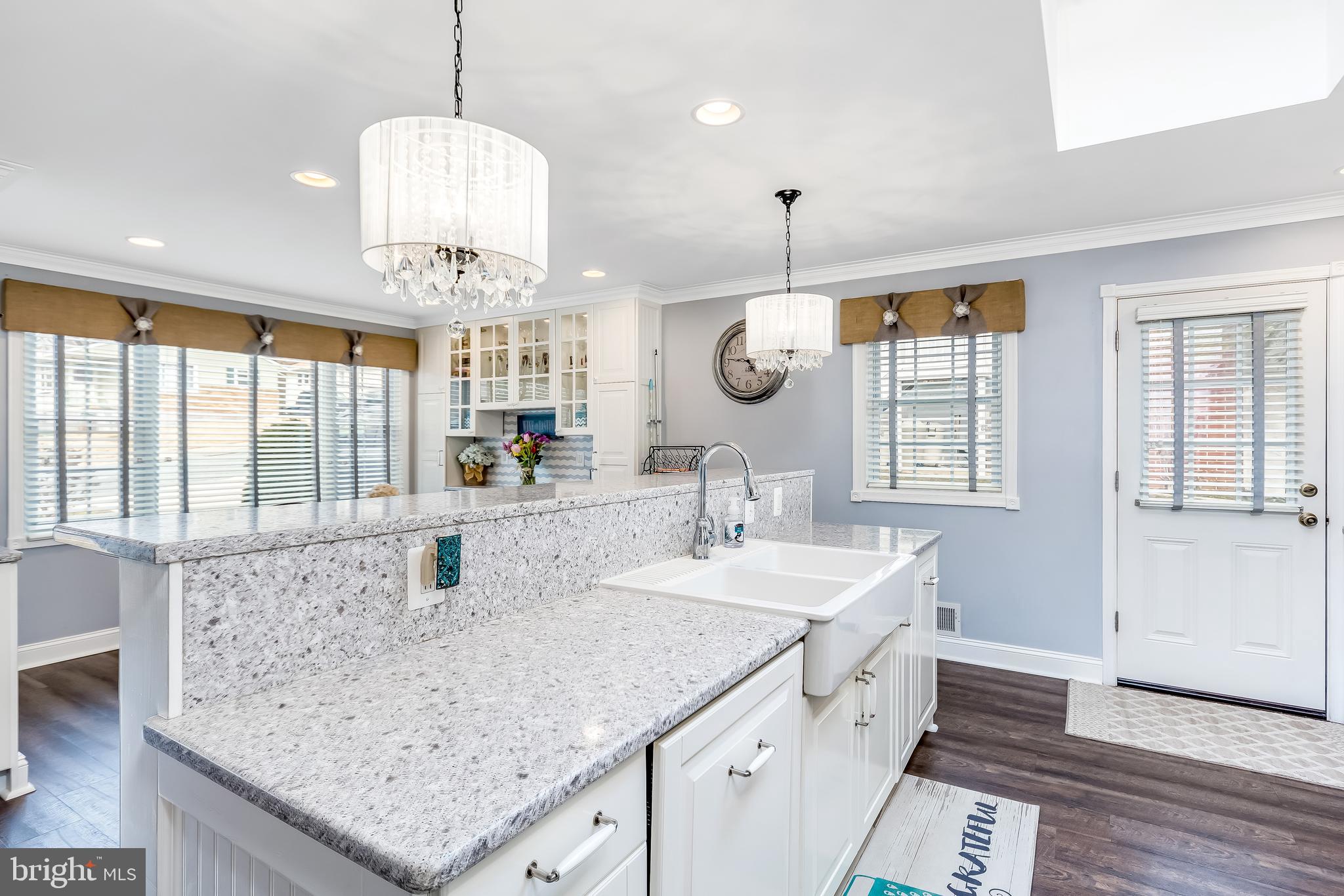 3304 Upton Road Baltimore, MD 21234 - Photo 6 of 34 Charming and comfortable with side door entrance