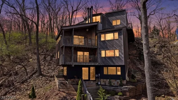 $999,000 | 36 Mountainside Park Terrace, Montclair, NJ 07043