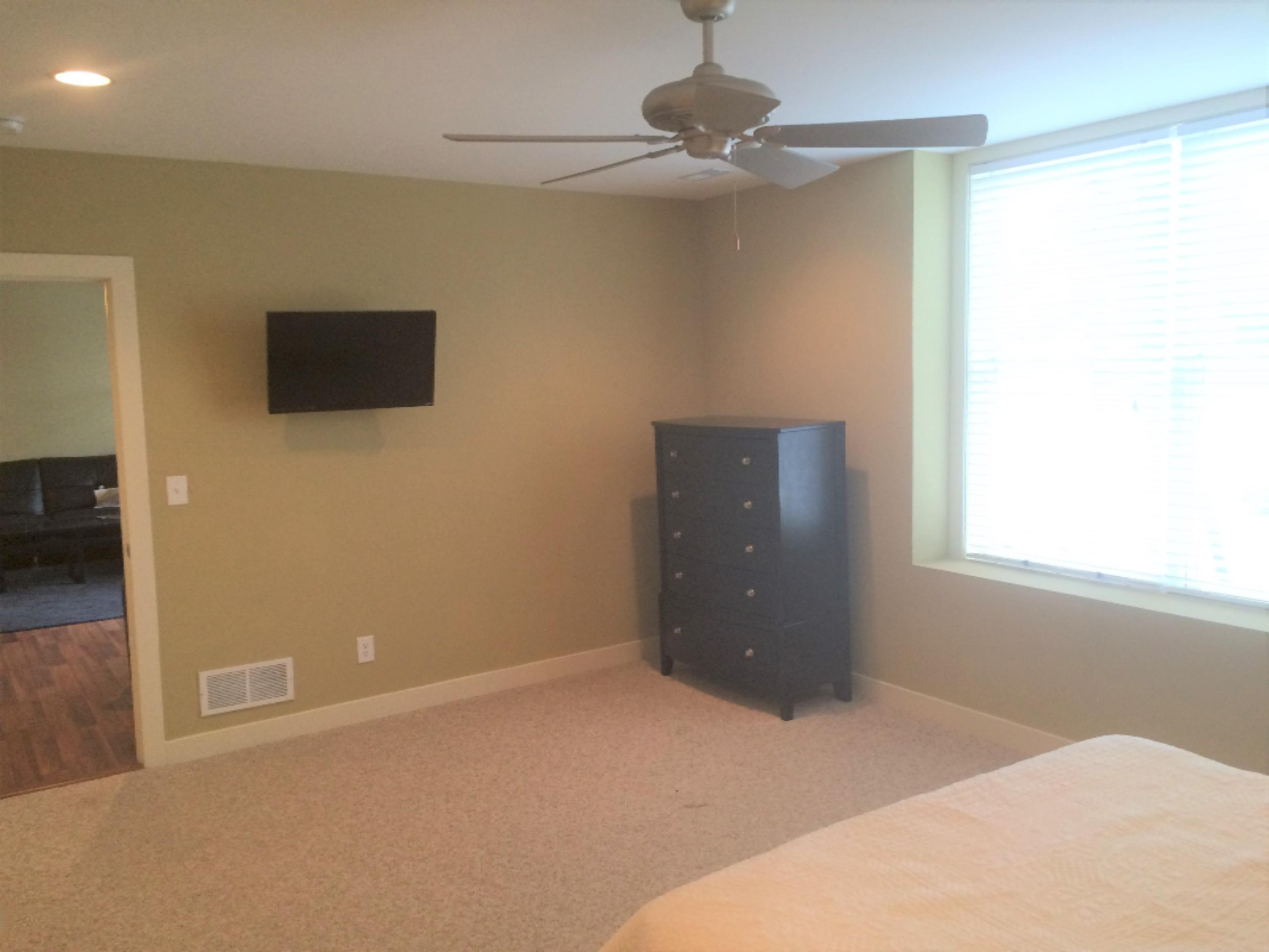 1221 Broad Street, Unit 3 St. Joseph, MI 49085 - Photo 12 of 33 IMG_3084