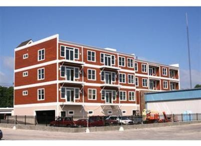 1221 Broad Street, Unit 3 St. Joseph, MI 49085 - Photo 2 of 33 Primary Photo