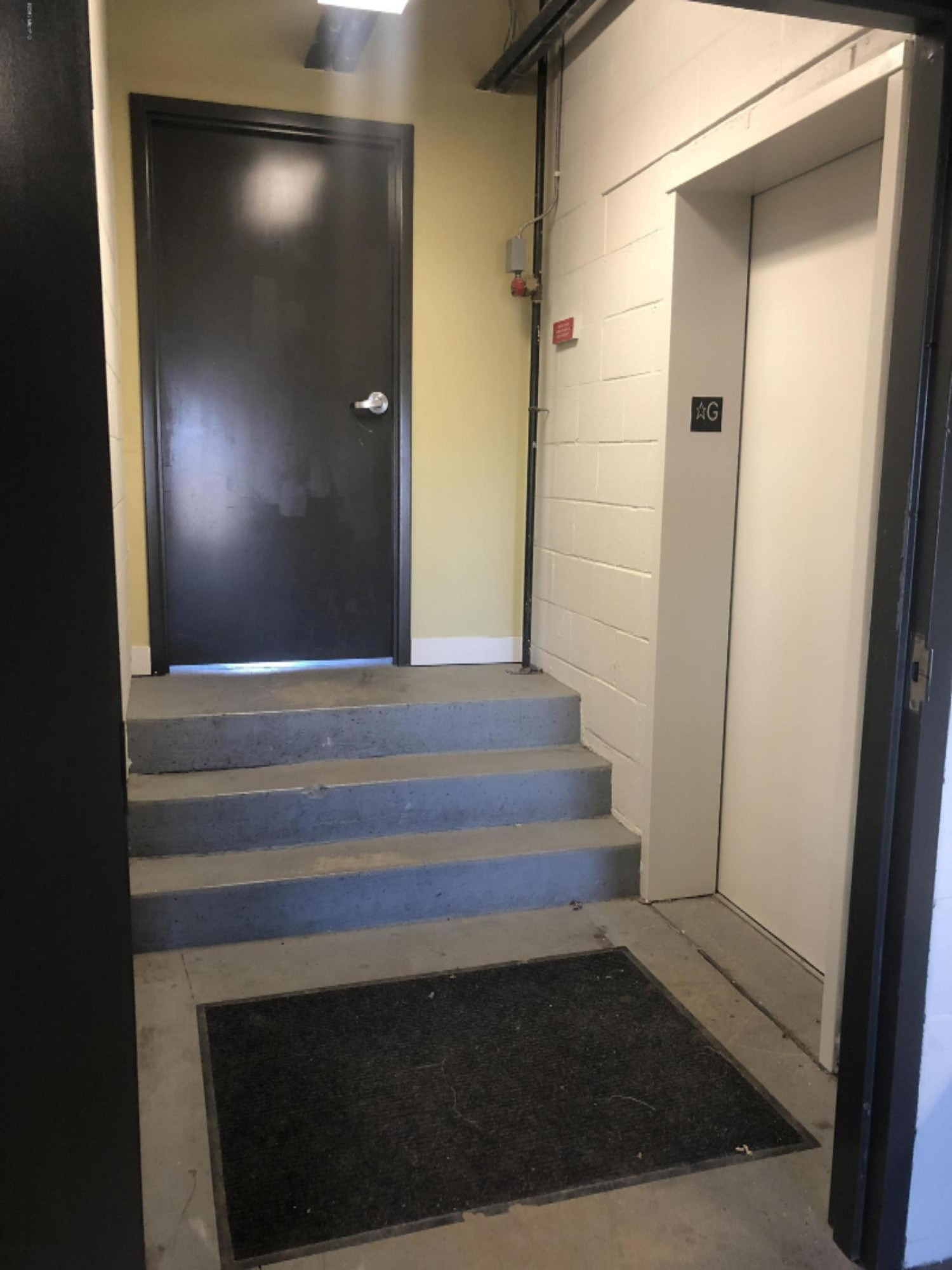 1221 Broad Street, Unit 3 St. Joseph, MI 49085 - Photo 32 of 33 IMG_1538