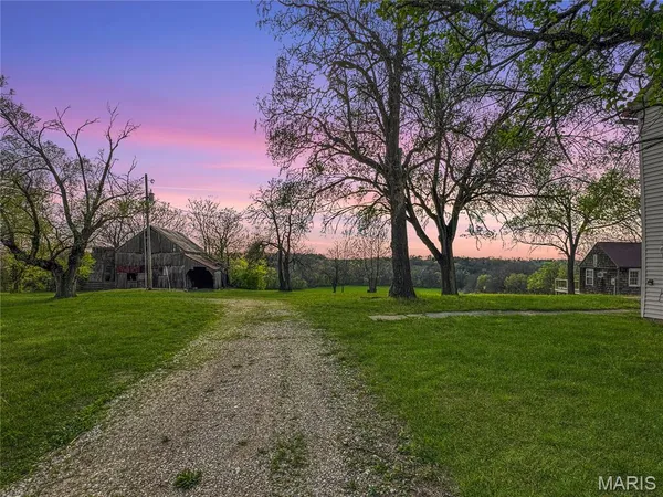 $719,000 | 1933 4 Mile Road, Washington, MO 63090