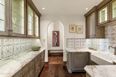 $18,900,000 | 10719 East Rimrock Drive, Scottsdale, AZ 85255