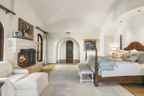 $18,900,000 | 10719 East Rimrock Drive, Scottsdale, AZ 85255