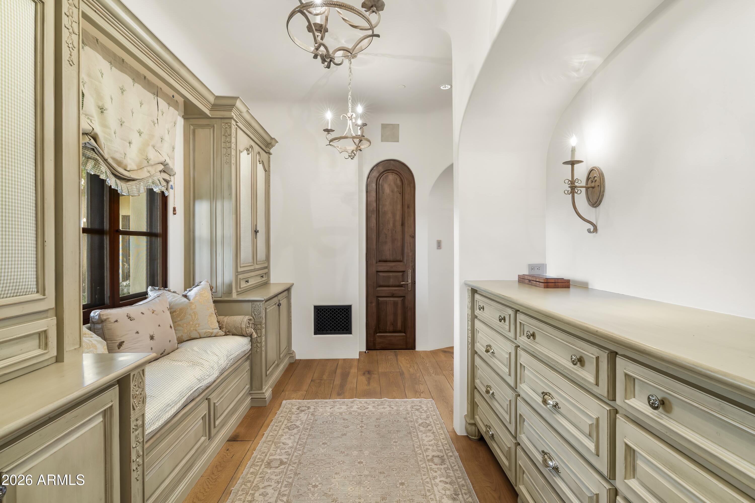 10719 East Rimrock Drive Scottsdale, AZ 85255 - Photo 46 of 117 041_Hallway