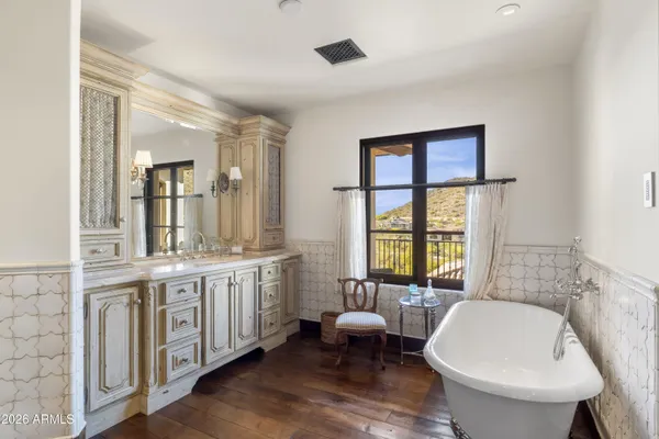 $18,900,000 | 10719 East Rimrock Drive, Scottsdale, AZ 85255