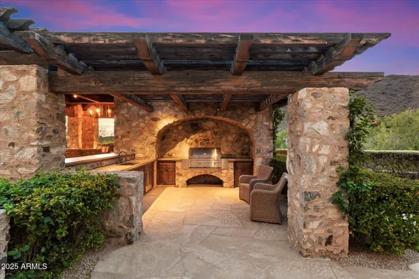 $18,900,000 | 10719 East Rimrock Drive, Scottsdale, AZ 85255