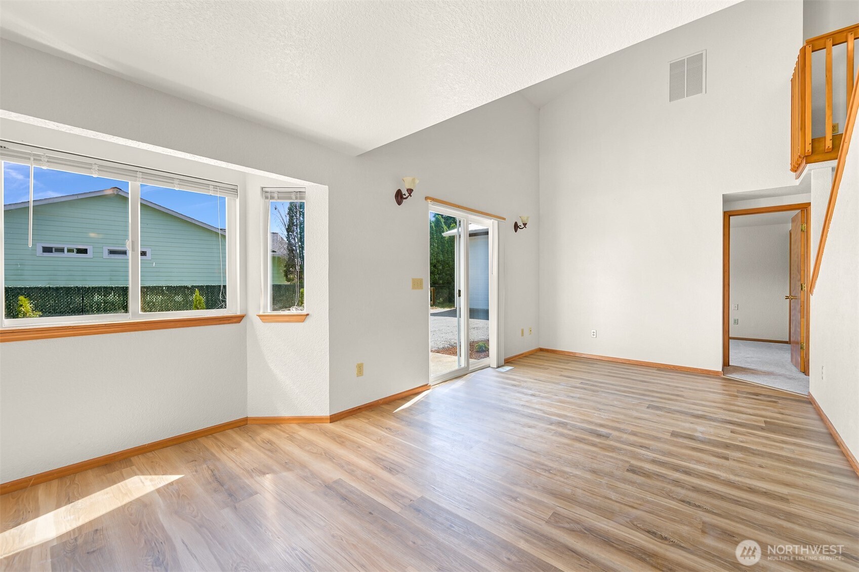 8141 Comox Road Blaine, WA 98230 - Photo 14 of 33