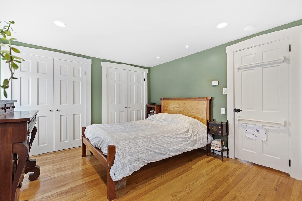 14 Virginia Road Waltham, MA 02453 - Photo 17 of 34