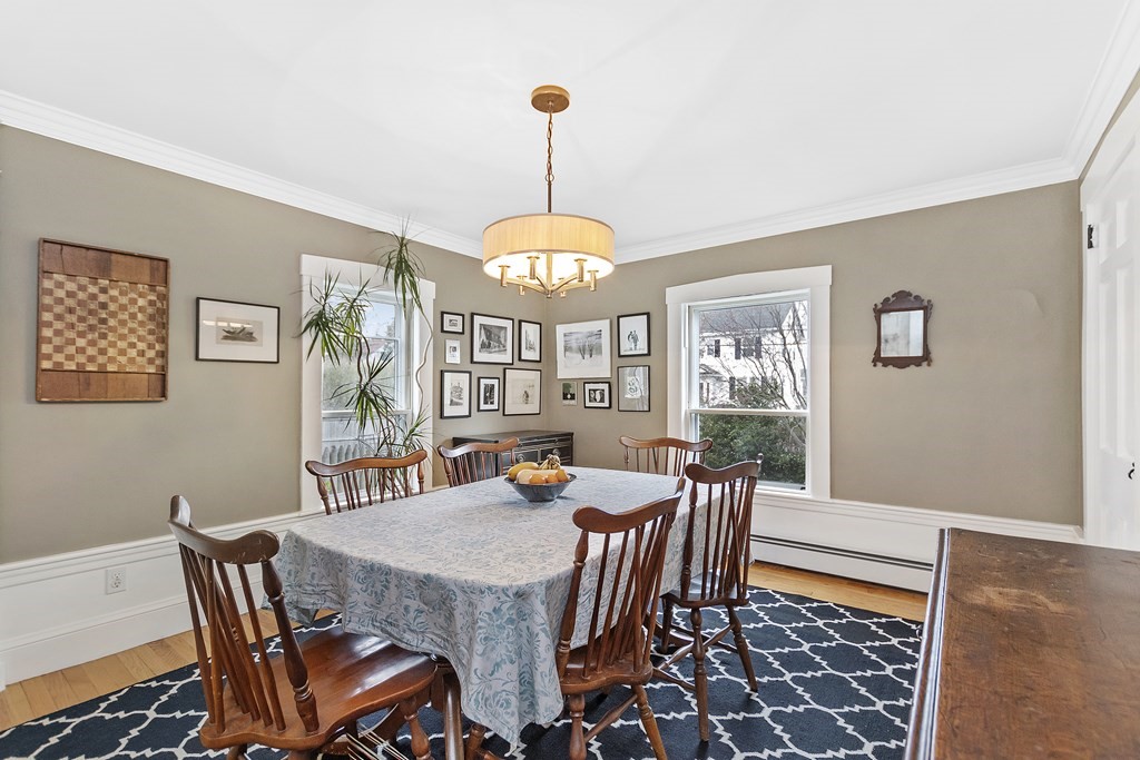 14 Virginia Road Waltham, MA 02453 - Photo 7 of 34