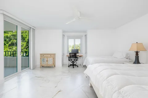 $1,115,000 | 100 Southeast 5th Avenue, Unit 304, Boca Raton, FL 33432