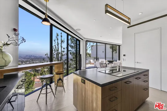 $6,499,000 | 8526 Hollywood Boulevard, Los Angeles, CA 90069